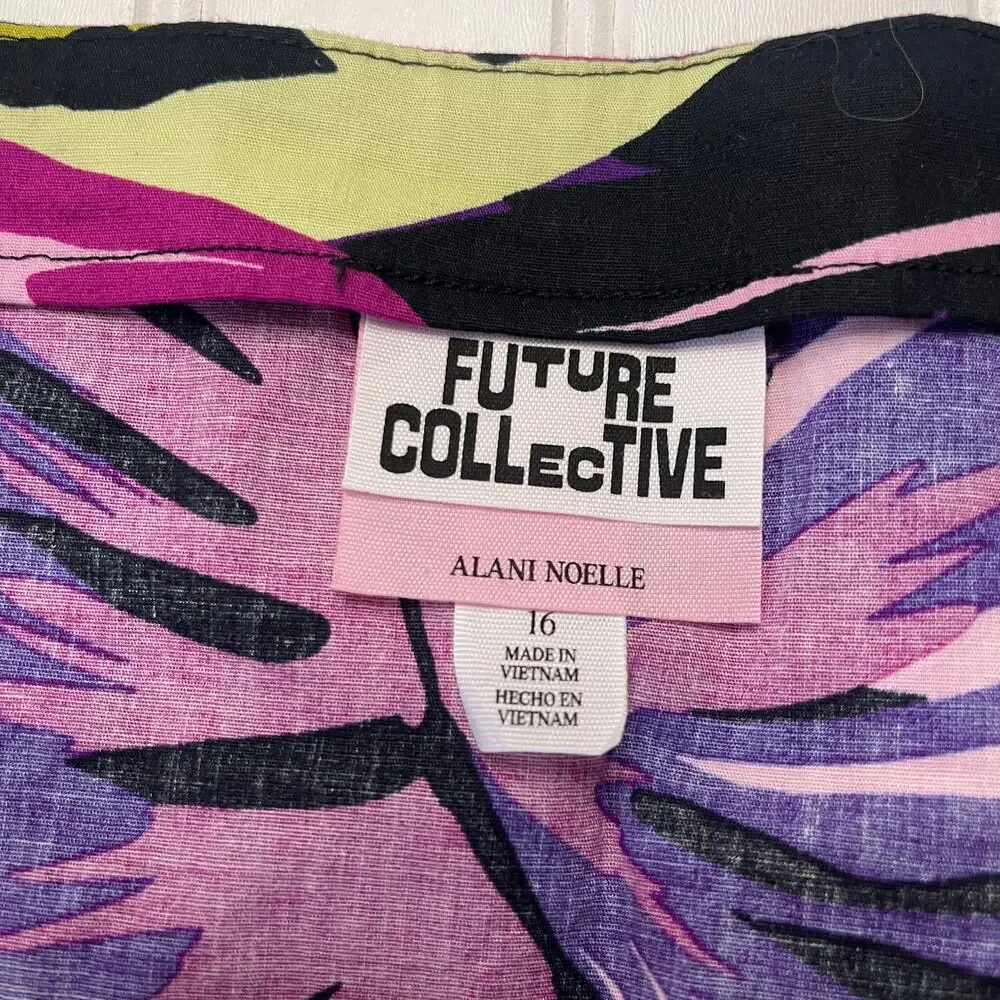 NWT Future Collective Alani Noelle Botanical Print Mini Skirt Size Womens 16